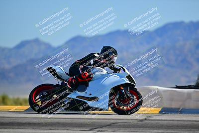 media/Mar-25-2024-Moto Forza (Mon) [[8d4319bd68]]/4-Novice Group/Session 2 (Turn 9 Side)/